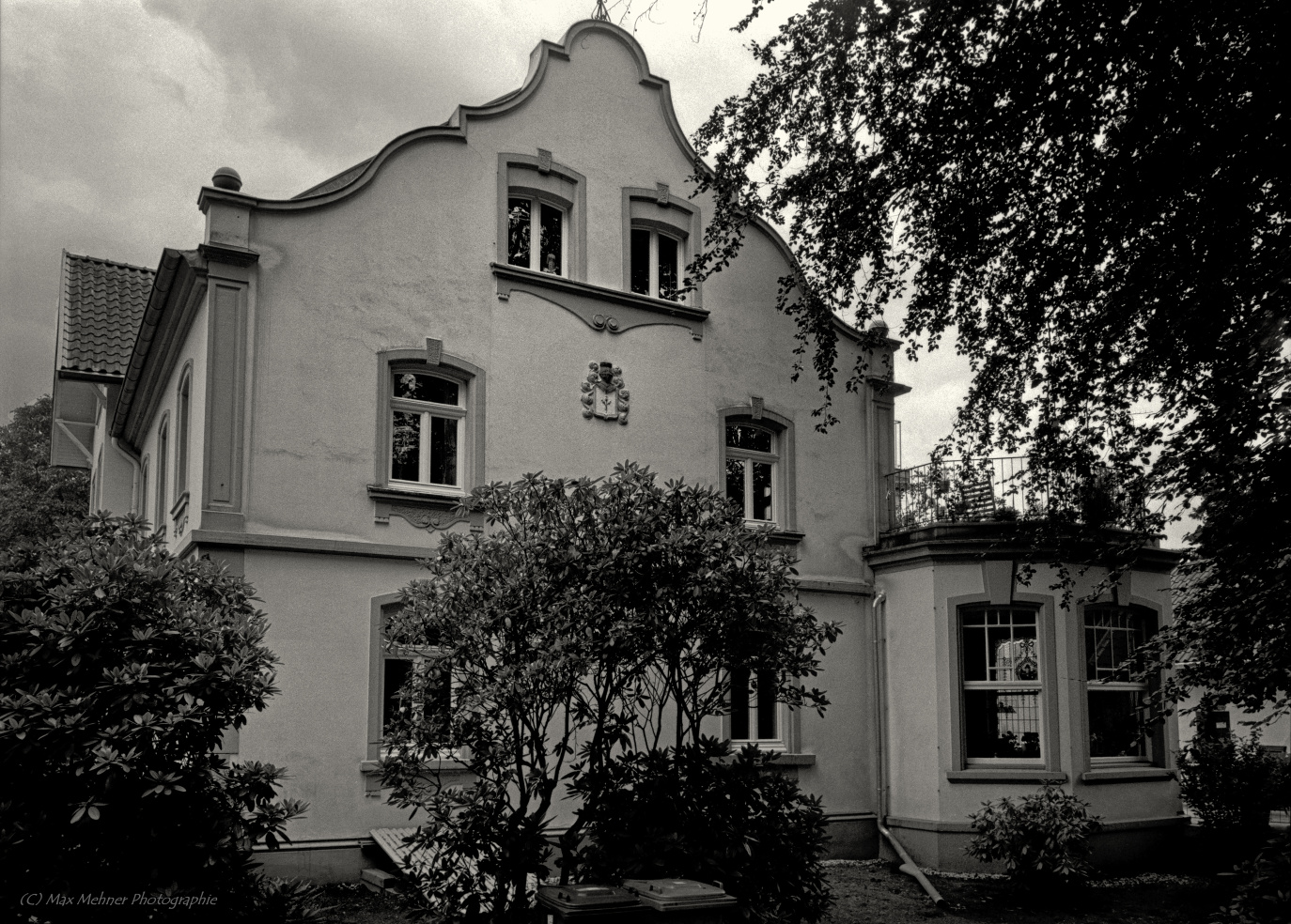 Architekturfotografie: Durch die Standartenverstellung können "Stürzende Linien" reduziert werden.