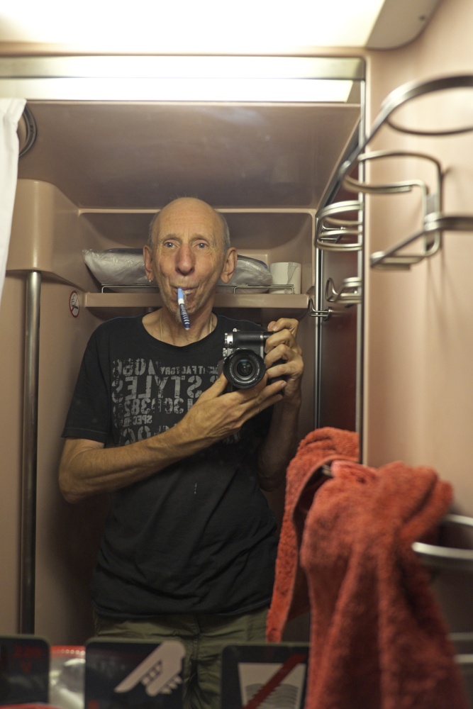 Fotografieren UND Zähneputzen - ob das geht?
